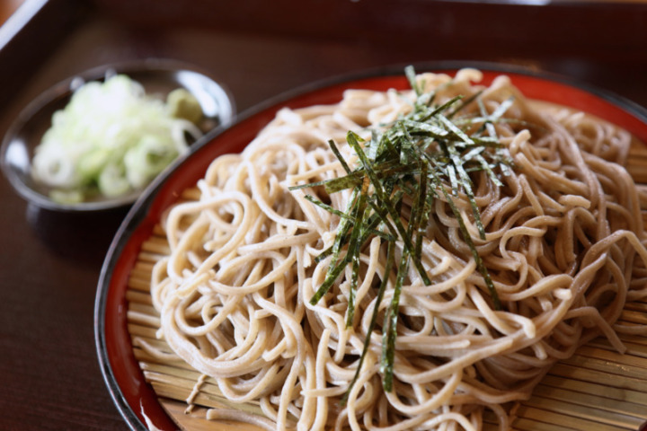 喉ごし抜群な「蕎麦（そば）」