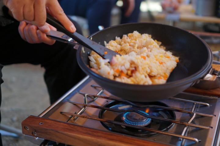 チャーハンの素を使った、上手なチャーハンの作り方