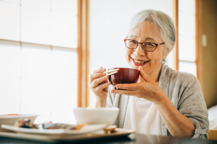 やわらかダイニングがおすすめなのは噛む力が弱い家族の食事を用意する必要がある人