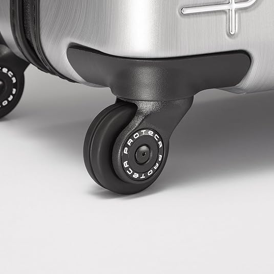 日本ブランドの特徴|プロテカ・エースの職人技術